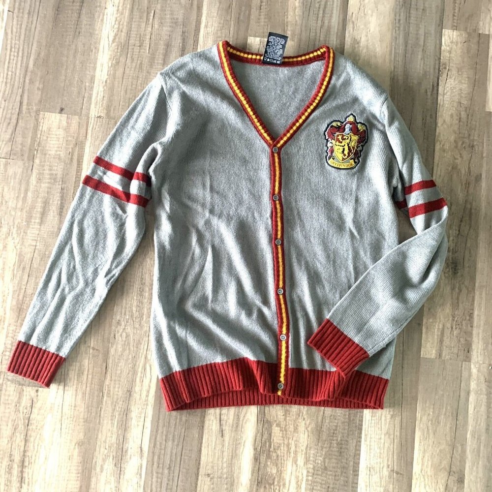 Harry Potter Sweater Gryffindor Crest Gray Button Front Cardigan Mens M